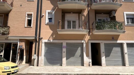 Locale commerciale